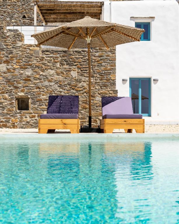Bazén v ubytování Sun House Paros nebo v jeho okolí