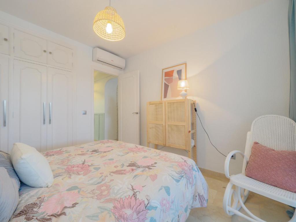 Postel nebo postele na pokoji v ubytování Cubo's Apartamento Las Acacias Beach