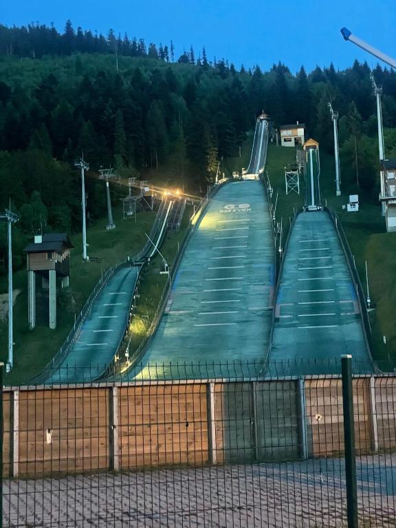 Bazén v ubytování GÓRSKA ENERGIA nebo v jeho okolí
