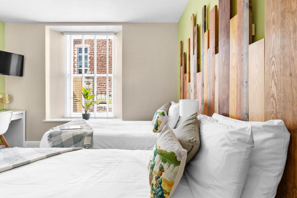 Park View R & R - Adult Only - Self-Catering - Free Parking - EV Point - Deluxe Twin Room