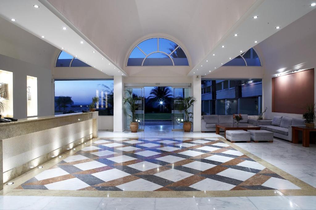 Zdjęcie z galerii obiektu Avra Beach Resort w miejscowości Ixiá