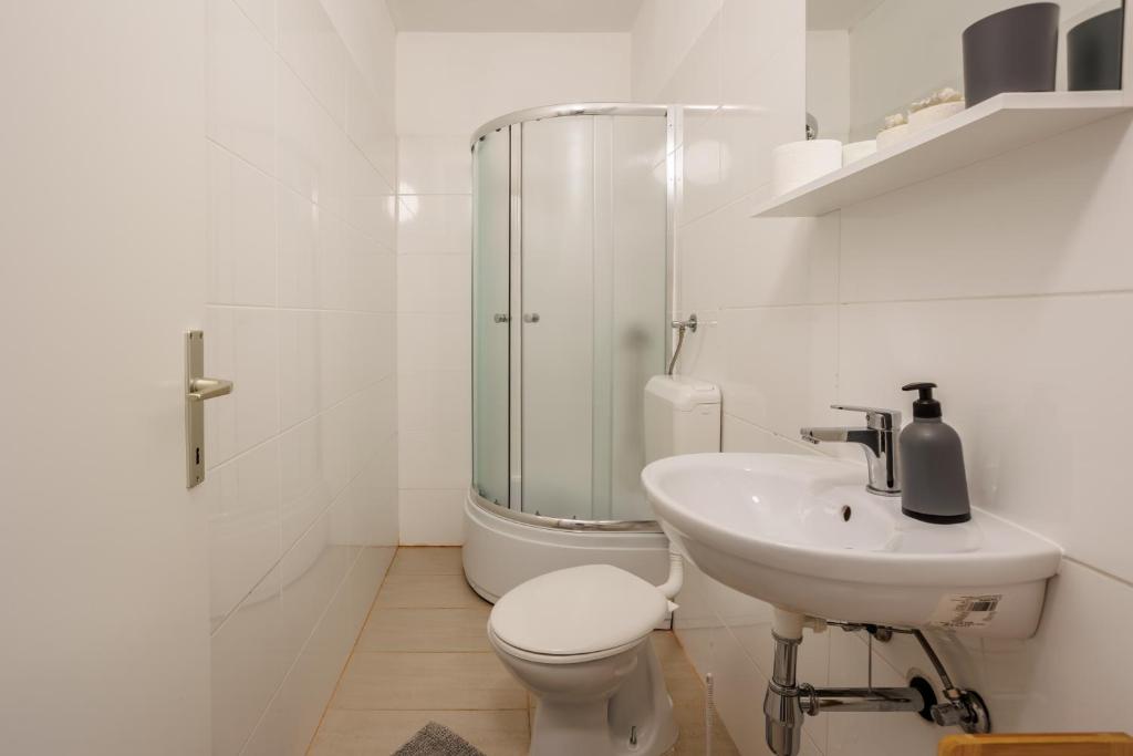 Kúpeľňa v ubytovaní Apartment ANA Podstrana