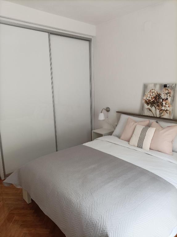 Posteľ alebo postele v izbe v ubytovaní LUXURY APARTMENT MEJE