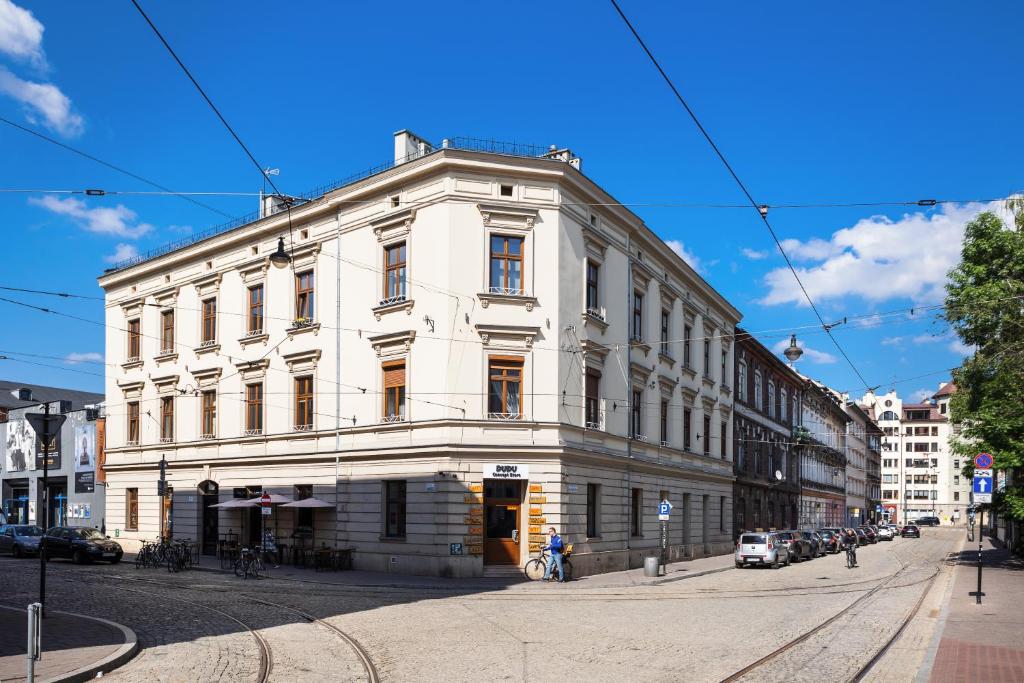 Budova, v ktorej sa apartmán nachádza