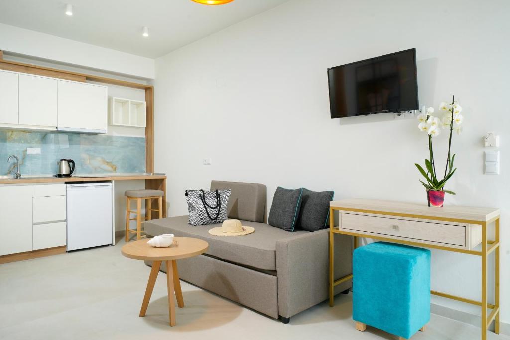Kuchyň nebo kuchyňský kout v ubytování Miracle Suites by Klisma beach