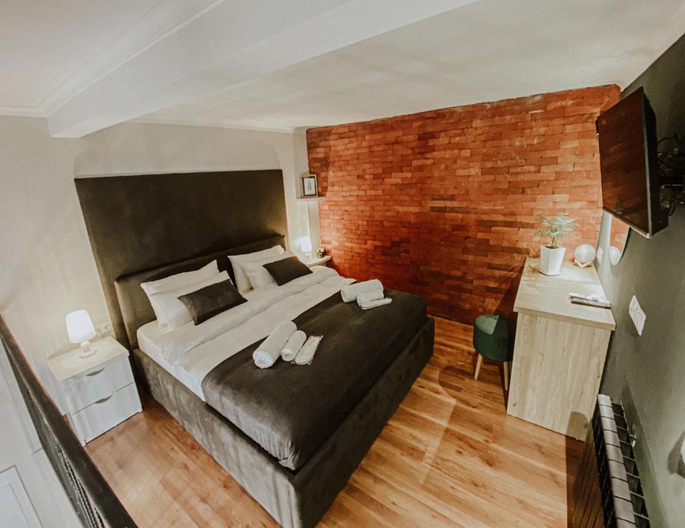 Postel nebo postele na pokoji v ubytování Luxury Duplex Suites - City Center