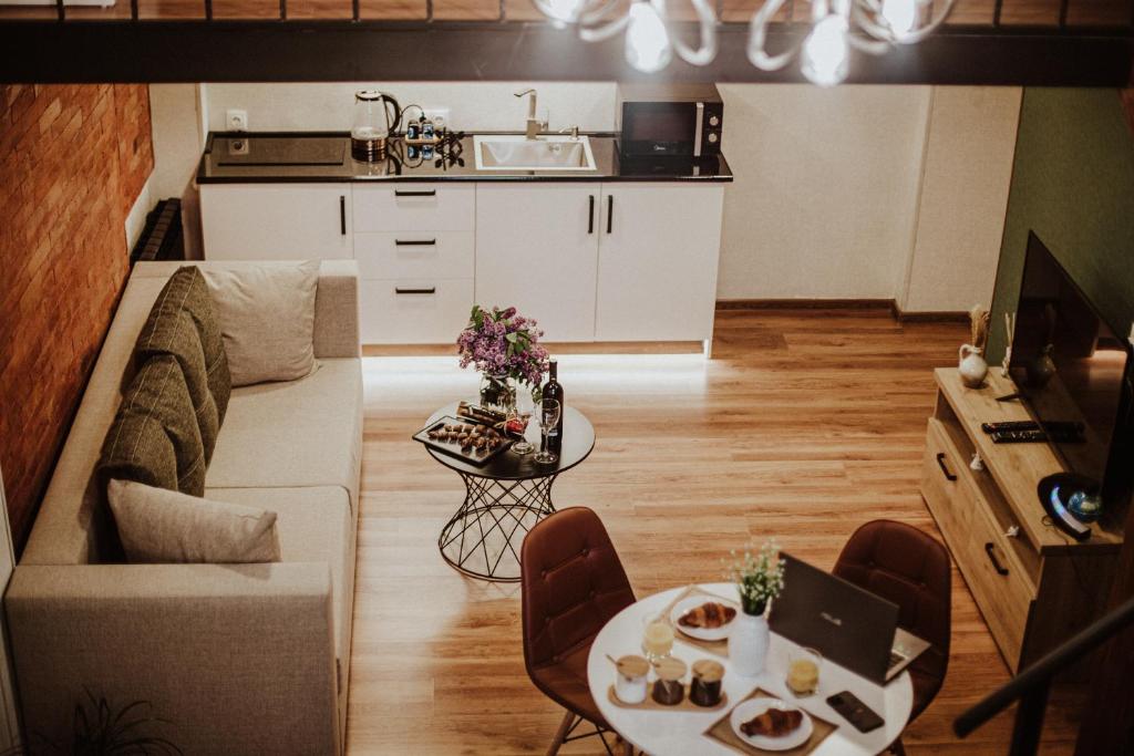 Posezení v ubytování Luxury Duplex Suites - City Center