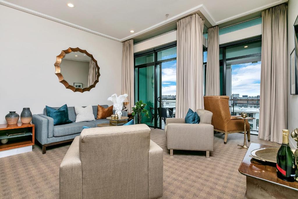 The Penthouse - Resim 18