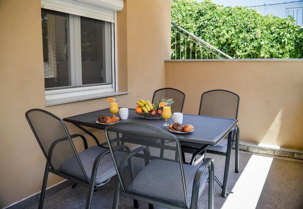 Fotografie z fotogalerie ubytování Apartmani Mario v destinaci Vodice