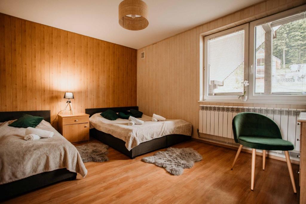 Gallery image of Apartamenty Na Stoczku nad jeziorem z widokiem na jezioro JACUZZI in Polańczyk