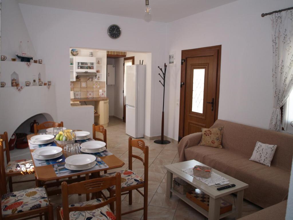 ilioni's house, Skopelos Town – Updated 2022 Prices