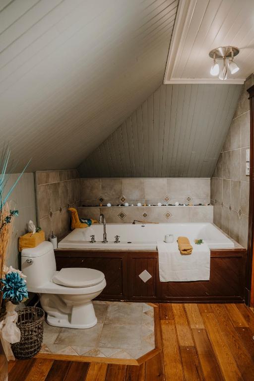 A bathroom at Auberge Bruine Océane