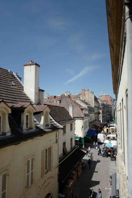 Výhľad na mesto Dijon alebo výhľad na mesto priamo z apartmánu