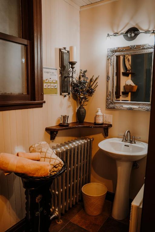 A bathroom at Auberge Bruine Océane