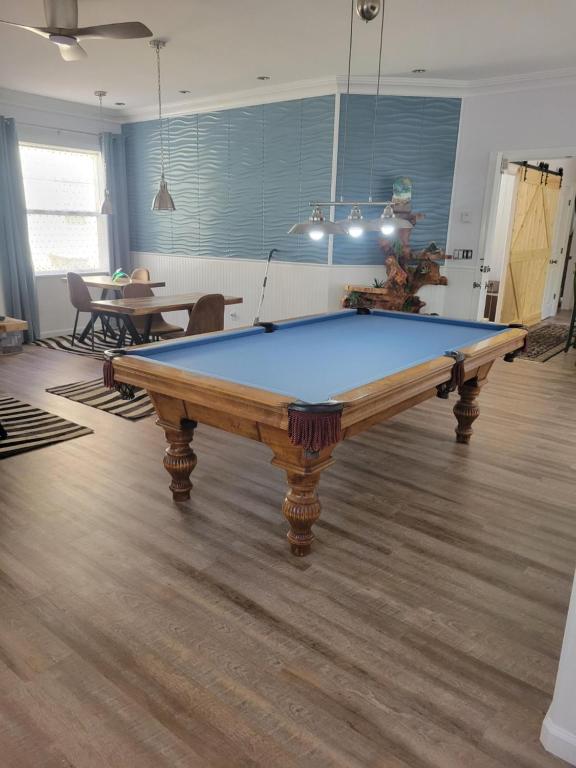 Tavolo di biliardo di 303 BnB Inn Flagstaff