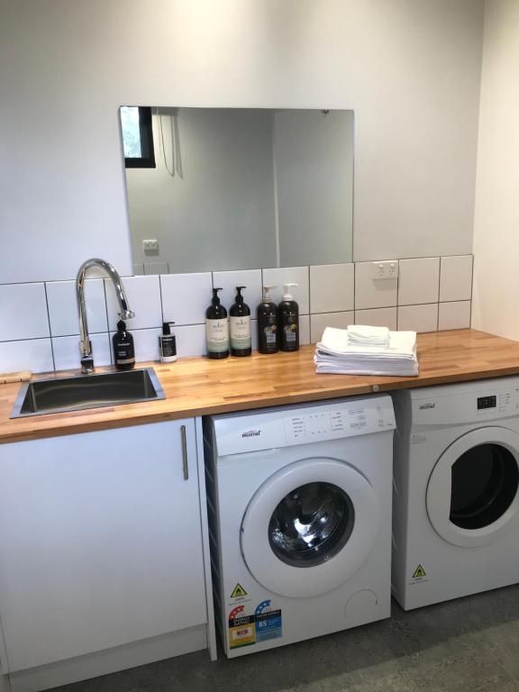 Kuchyň nebo kuchyňský kout v ubytování Gillys Guesthouse