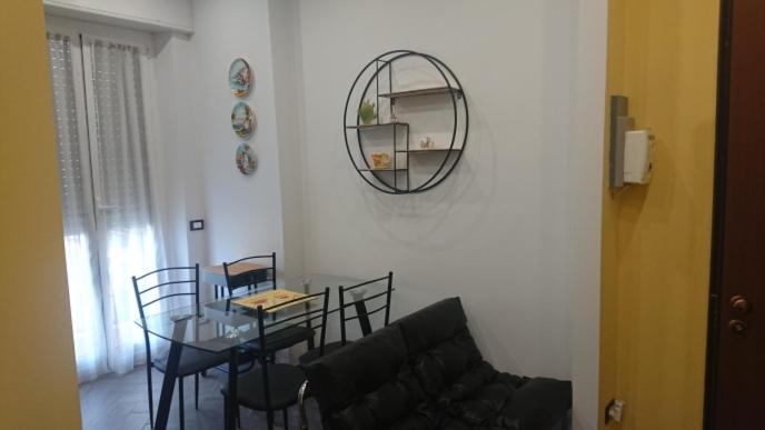 Luna Blu - Housity