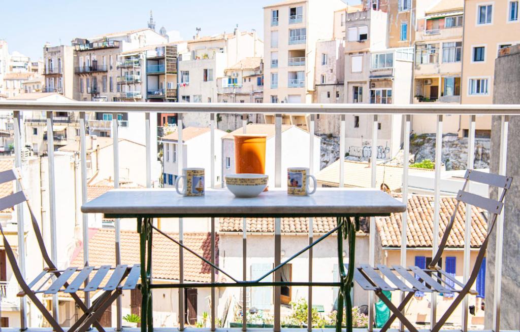 Joli T3 à Endoume à 600 m de la plage avec parking privé