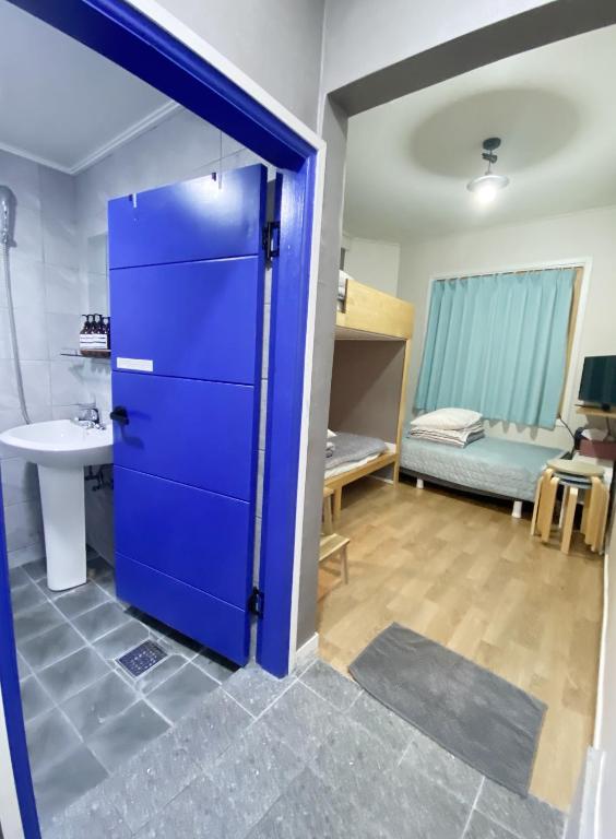 Dante House - Economy Triple Room