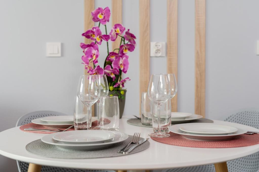 Fotografie z fotogalerie ubytování Apartment Kamienna Krzyki with FREE GARAGE Wrocław by Noclegi Renters ve Vratislavi
