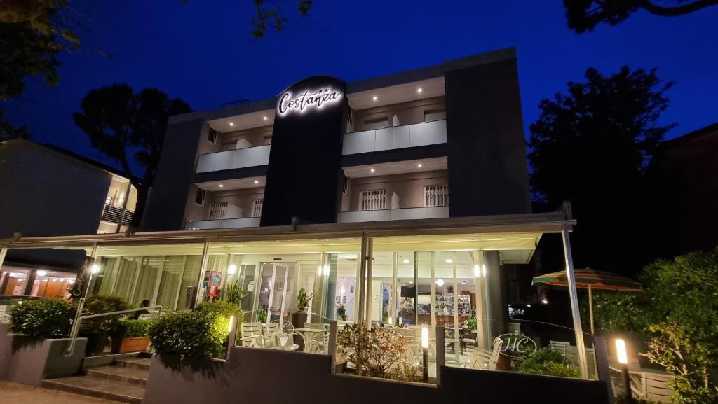 Galeriebild der Unterkunft Hotel Costanza in Cesenatico