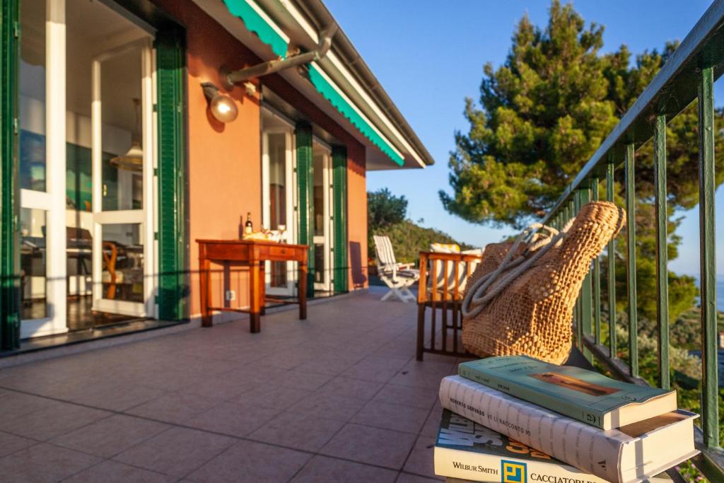 A balcony or terrace at Orizzonti blu! In villaggio esclusivo con terrazza
