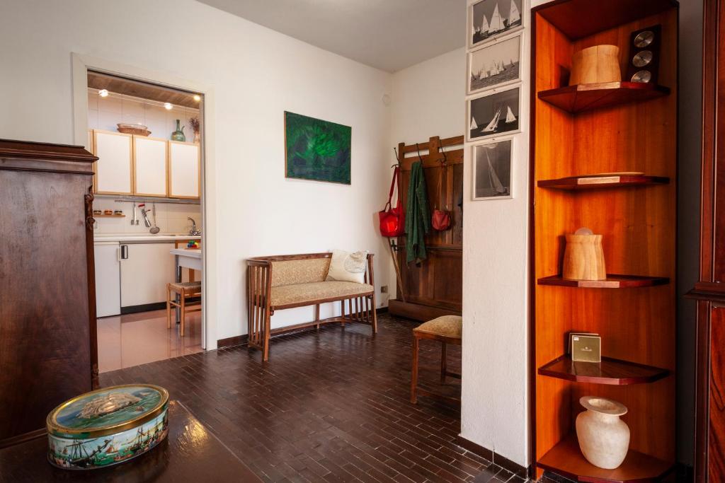 A kitchen or kitchenette at Orizzonti blu! In villaggio esclusivo con terrazza