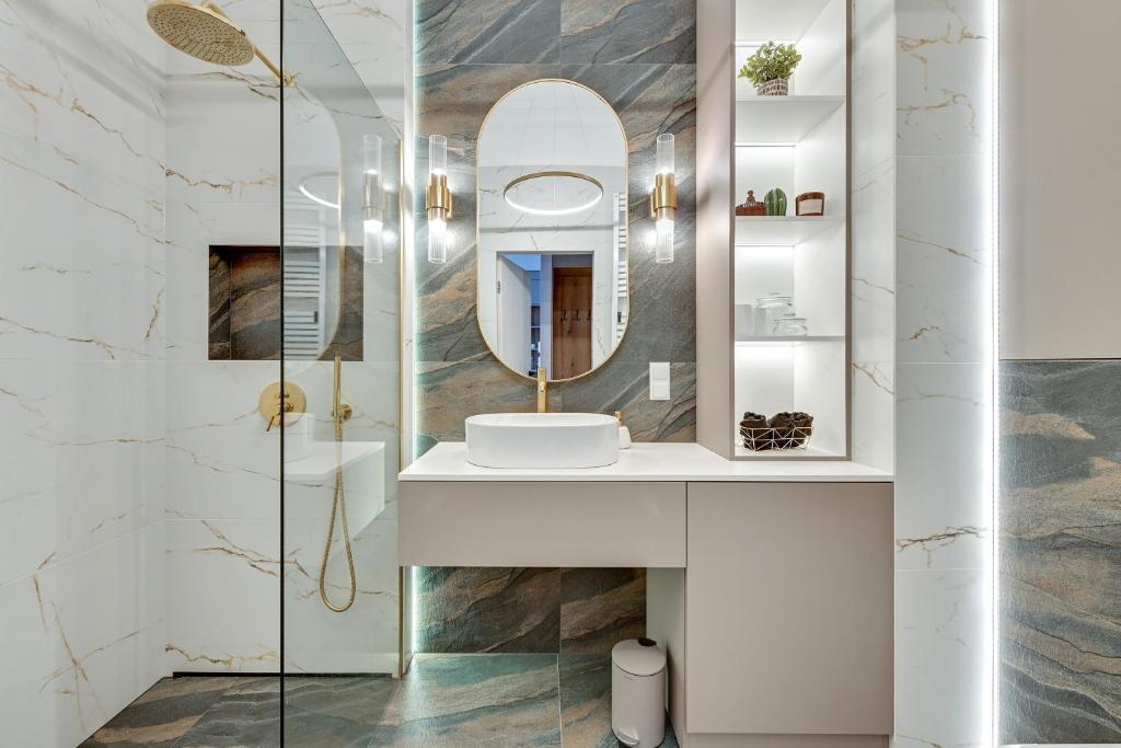Koupelna v ubytování Grand Apartments - Brabank Premium apartament w centrum Gdańska