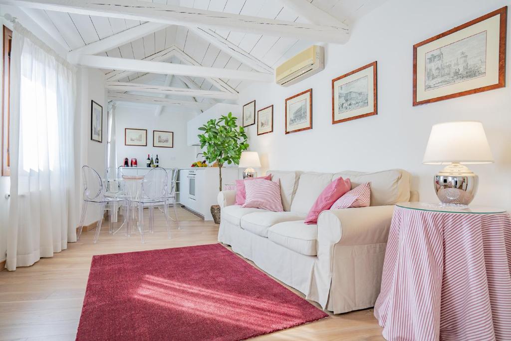 Ca' Dei Musicanti 3 Charming Apt in Cannaregio