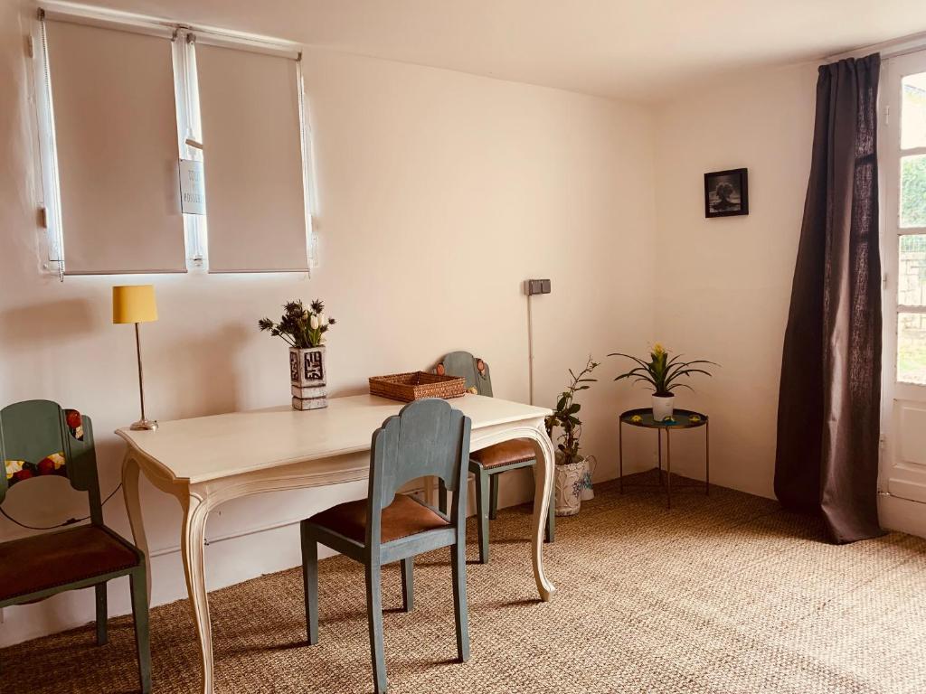 Posedenie v ubytovaní VILLA PIERRE