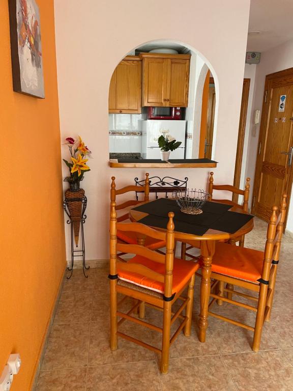 Kuchyň nebo kuchyňský kout v ubytování Apartamento Ibanez, casa 119