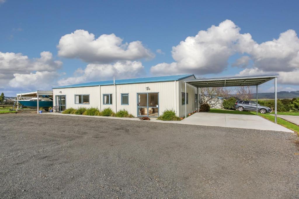 Self Contained Cottage Pukekohe - Resim 6