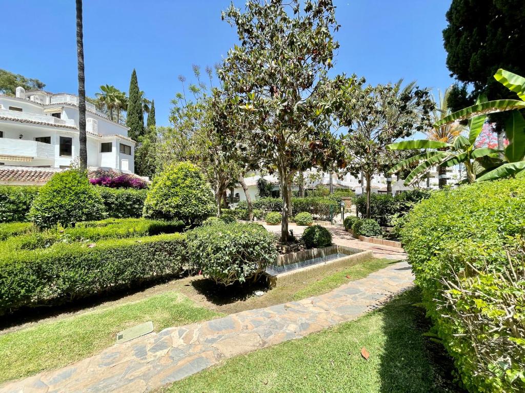 Vonkajšia záhrada v ubytovaní Golden Beach La Palma - EaW Homes