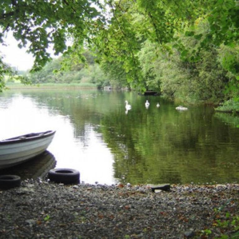 Výhled na řeku, která protéká v blízkosti bed and breakfast