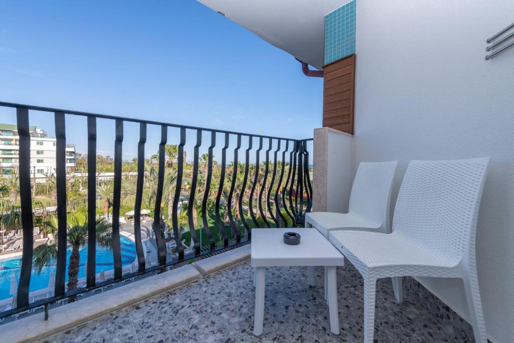 Belek Beach Resort Hotel - Deluxe Family Room
