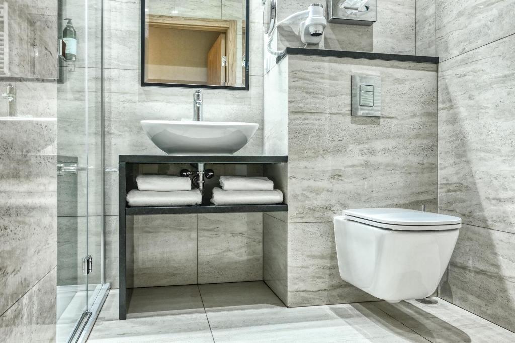 Koupelna v ubytování Sopotorium Hotel & Medical Spa
