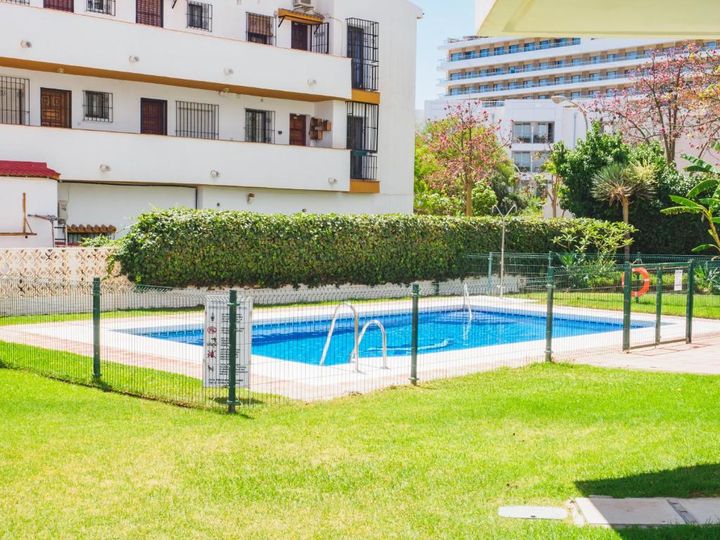 Booking.com: Cubos Apartamento Don Jaime Torremolinos ...