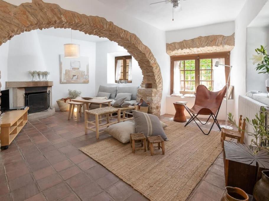 Posedenie v ubytovaní Preciosa casa rural en el centro de Peratallada