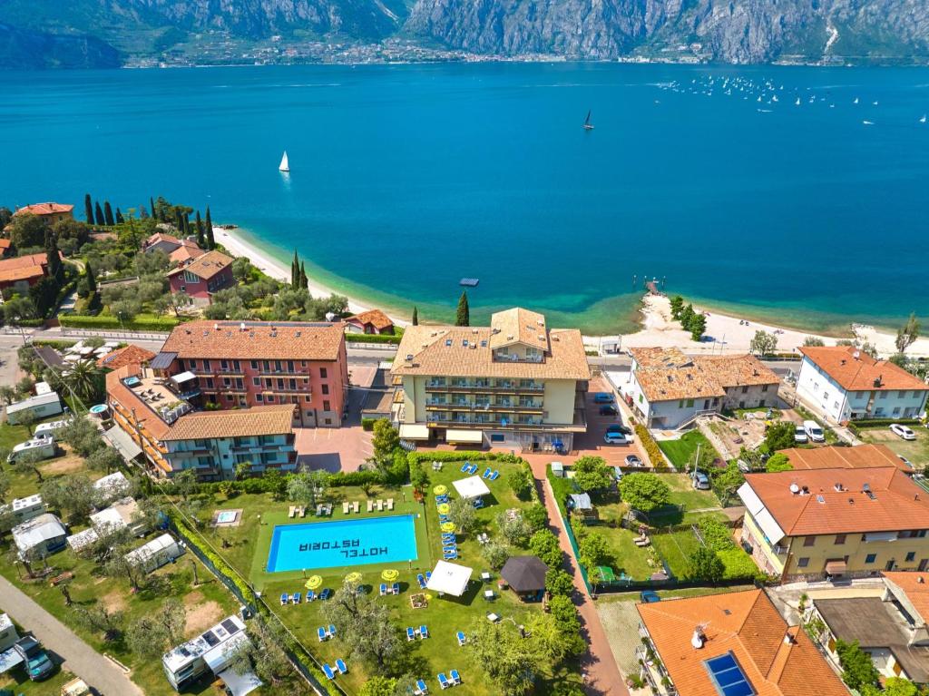 Gallery image of Hotel Astoria - 3stelle S in Malcesine