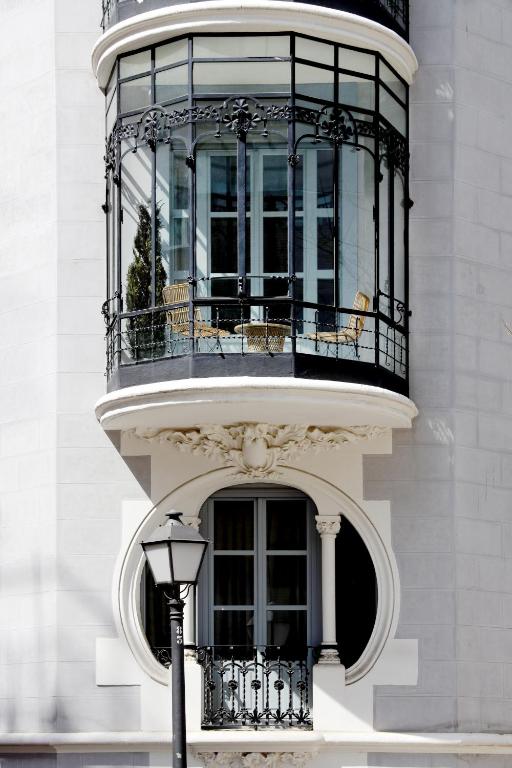 Ayala 63 - THE ARC COLLECTION - 16