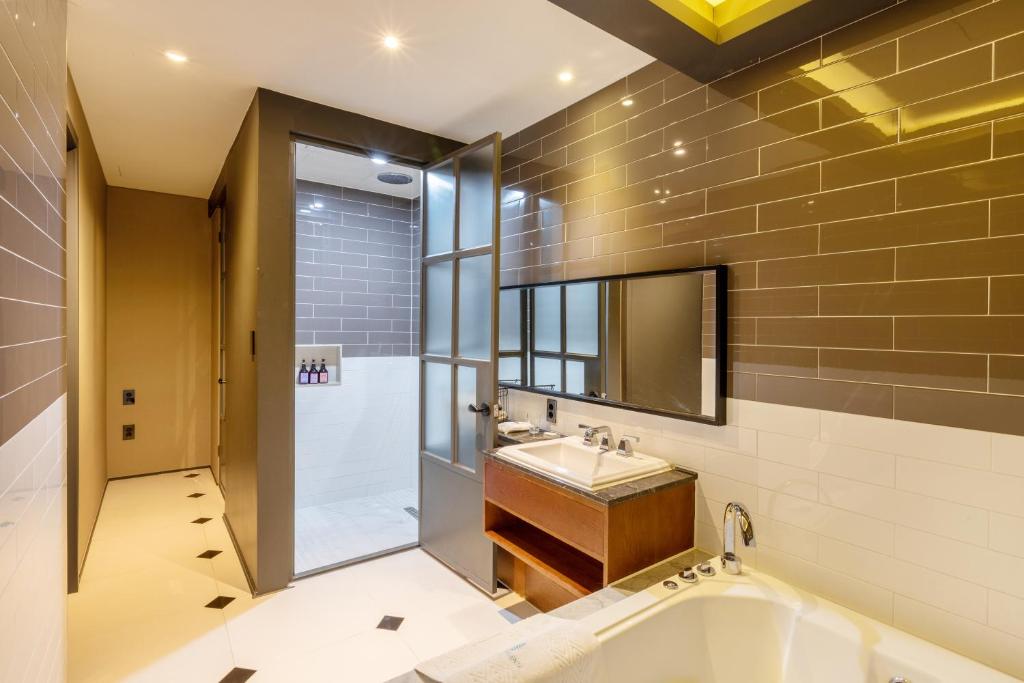 Koupelna v ubytování Sorgente Business Hotel