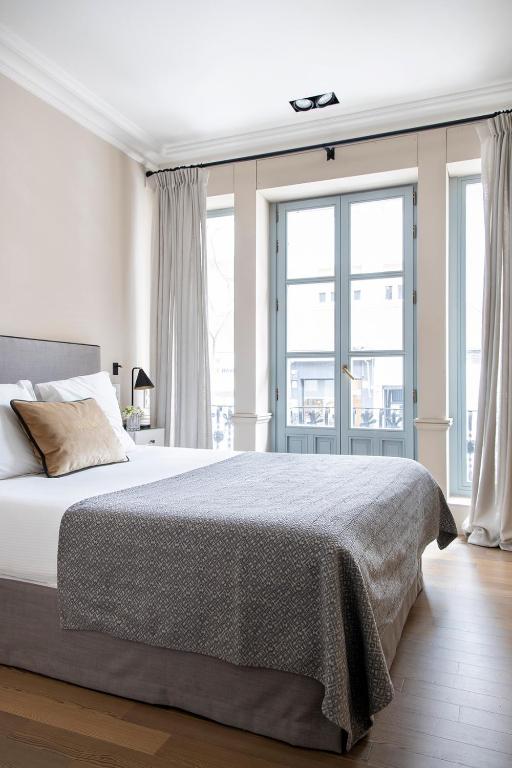 Ayala 63 - THE ARC COLLECTION - 12