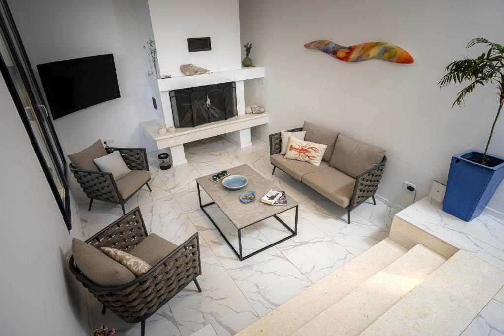 Telewizja i/lub zestaw kina domowego w obiekcie Hvar Cricket House Pakleni island