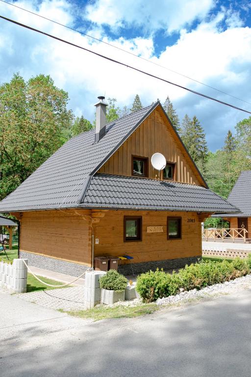 Budova, v ktorej sa horská chata nachádza