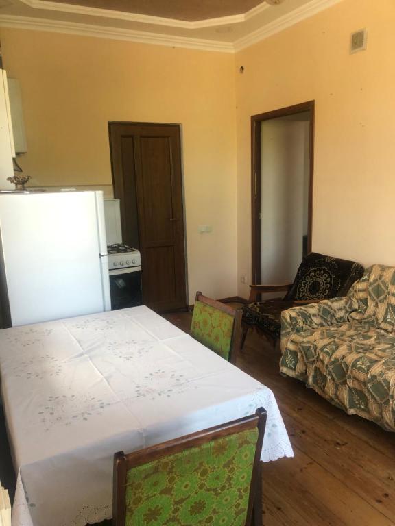 Postel nebo postele na pokoji v ubytování L&A Guest House