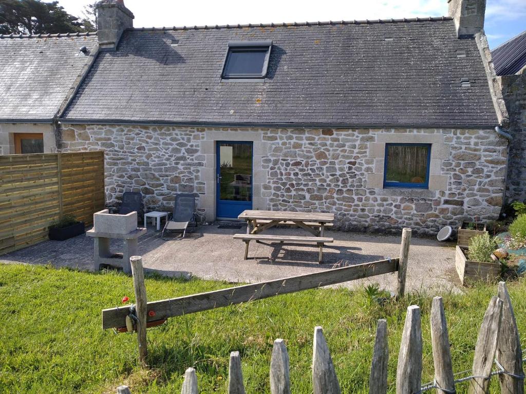 Petite maison à 1km de la Pointe de La Torche, Plomeur (tarifs