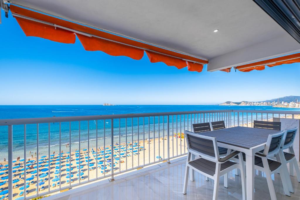 A general sea view or a sea view taken from Az apartmant