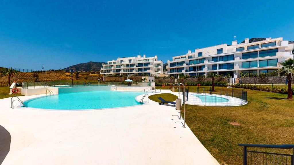 Bazén v ubytovaní Higueron West III - Ground Floor Apartment Private Pool alebo v jeho blízkosti