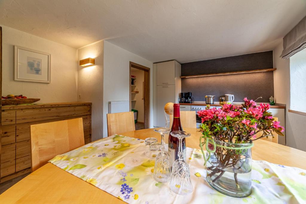 Zdjęcie z galerii obiektu Schildhof Ebion Familienwohnung w mieście San Leonardo in Passiria