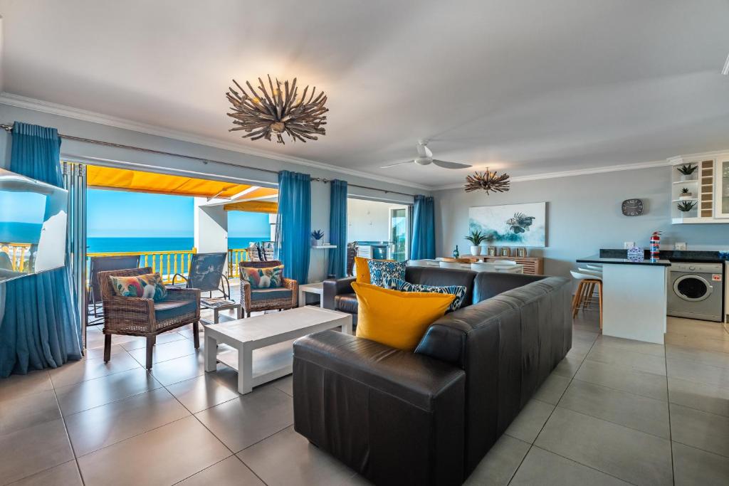 Dapur atau dapur kecil di S3nsational Paros-Luxury steps away from the beach